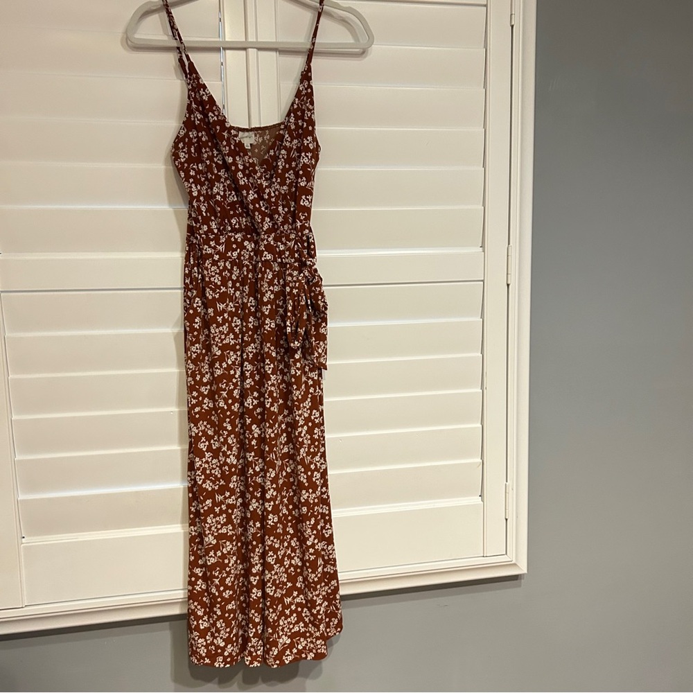 Kaileigh Floral Print Faux Wrap Dress Burgundy White Size Small